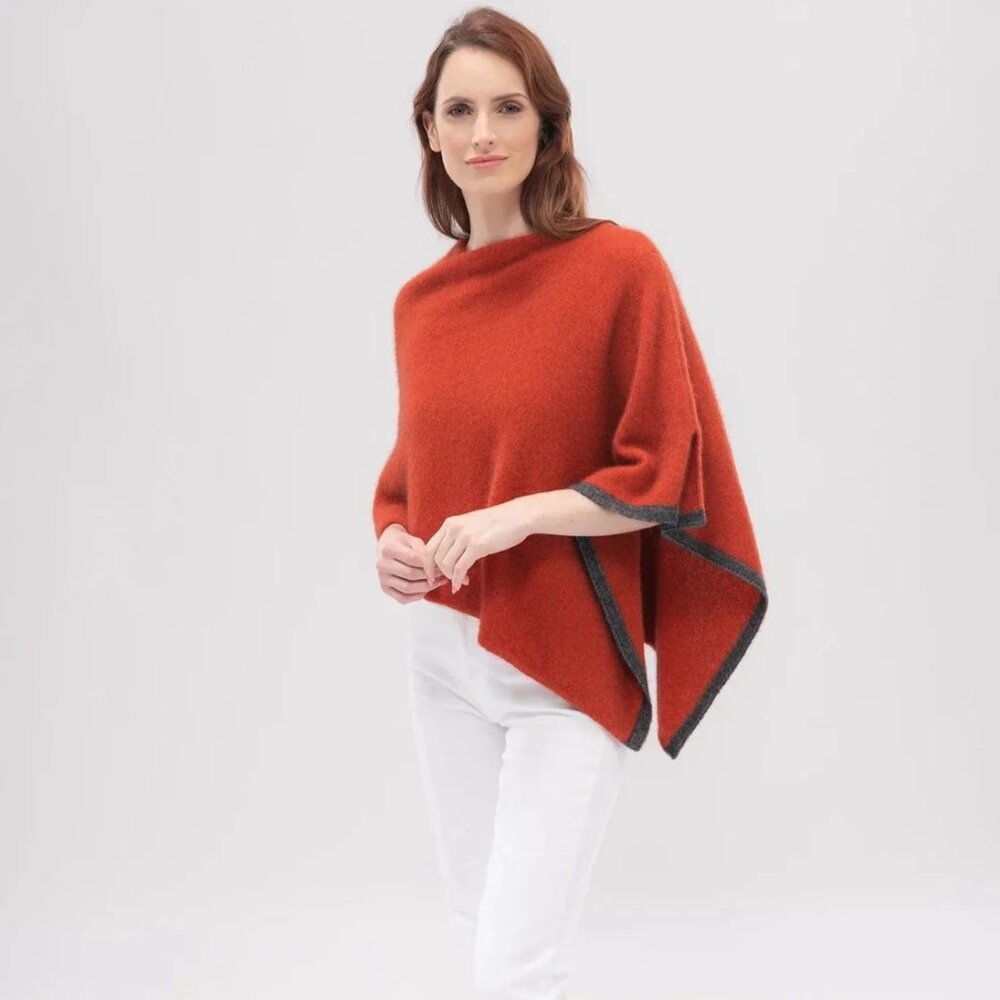 Merinomink Tone Poncho in Tamarillo/Brown Eco-Friendly One Size MSRP $200 NWT